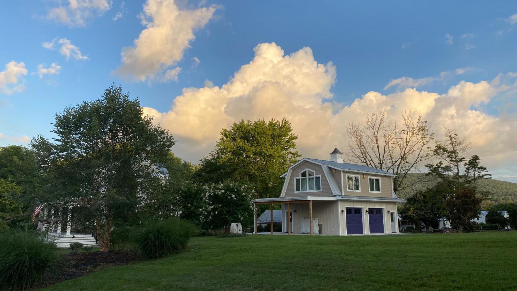La Soledad Lavender Farm And Guesthouse Harpers Ferry Exterior photo