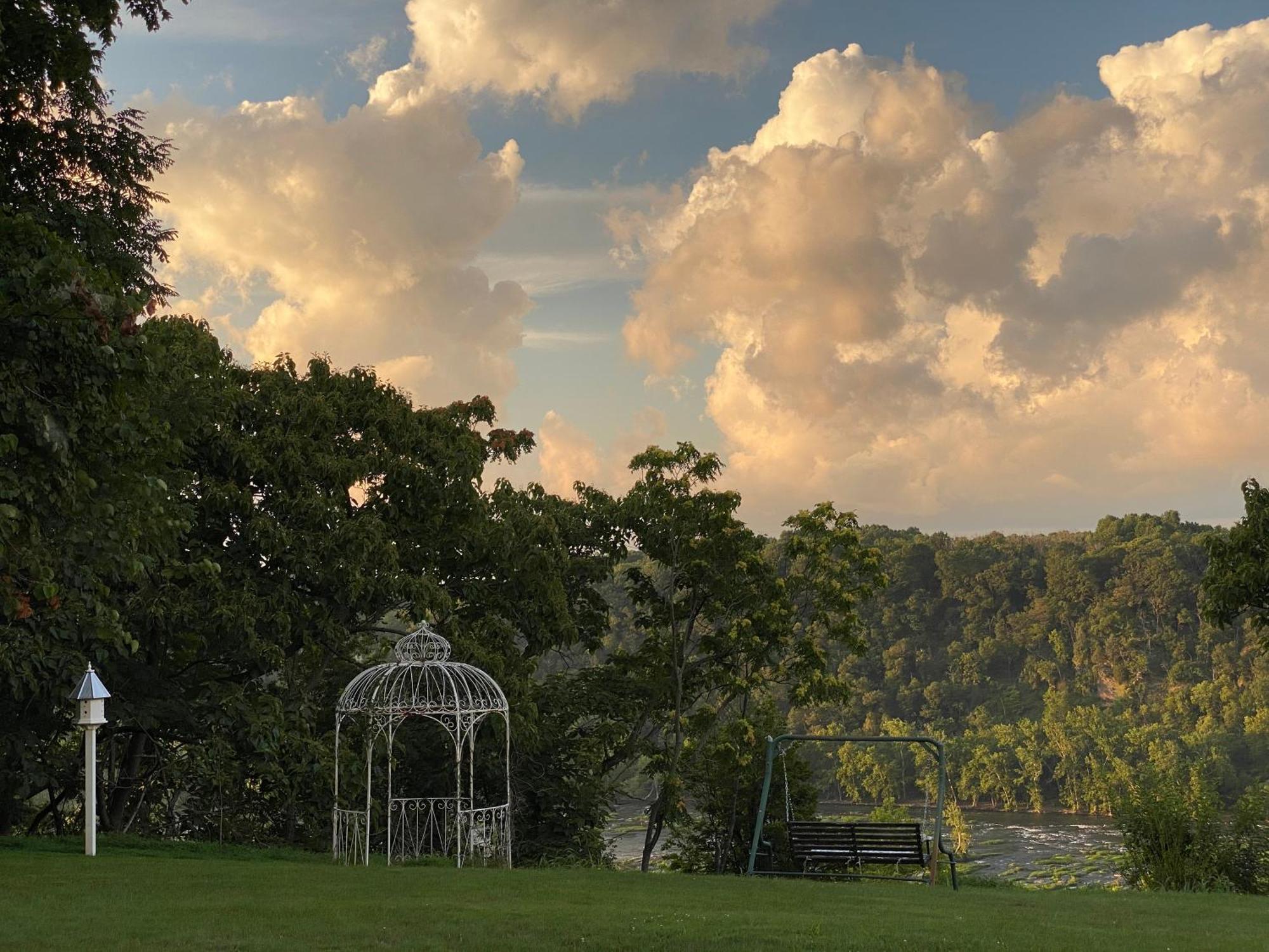 La Soledad Lavender Farm And Guesthouse Harpers Ferry Exterior photo